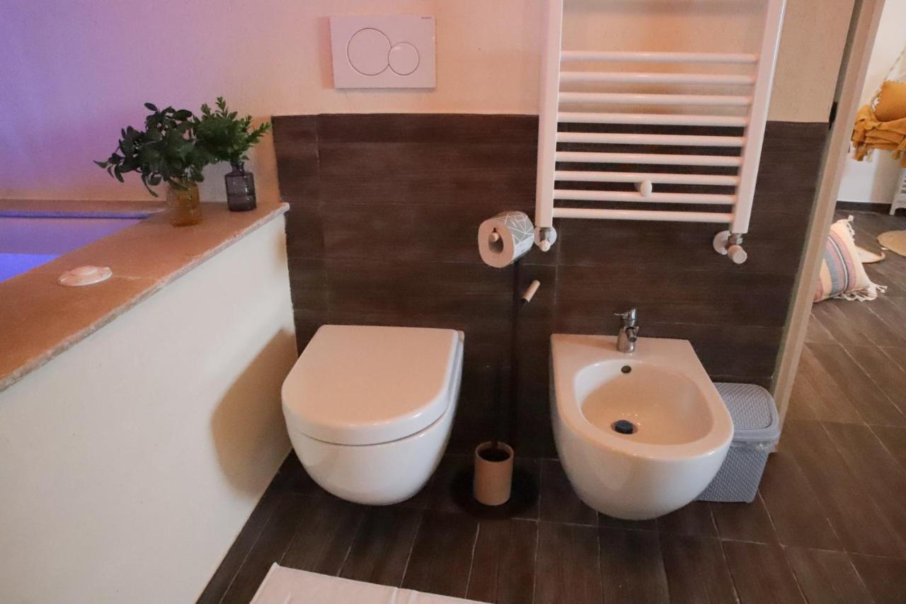 Camilla Luxury Suite オストゥーニ エクステリア 写真