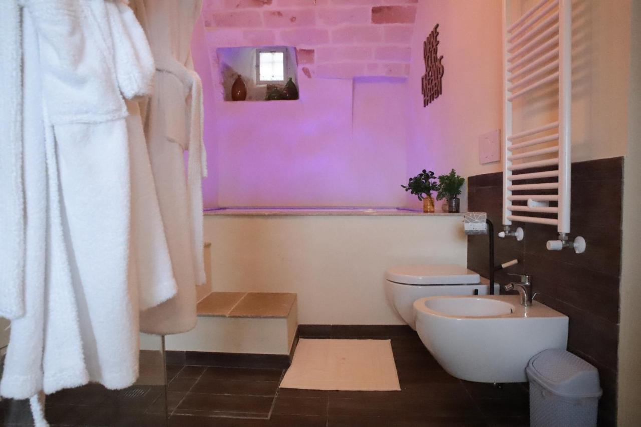Camilla Luxury Suite オストゥーニ エクステリア 写真