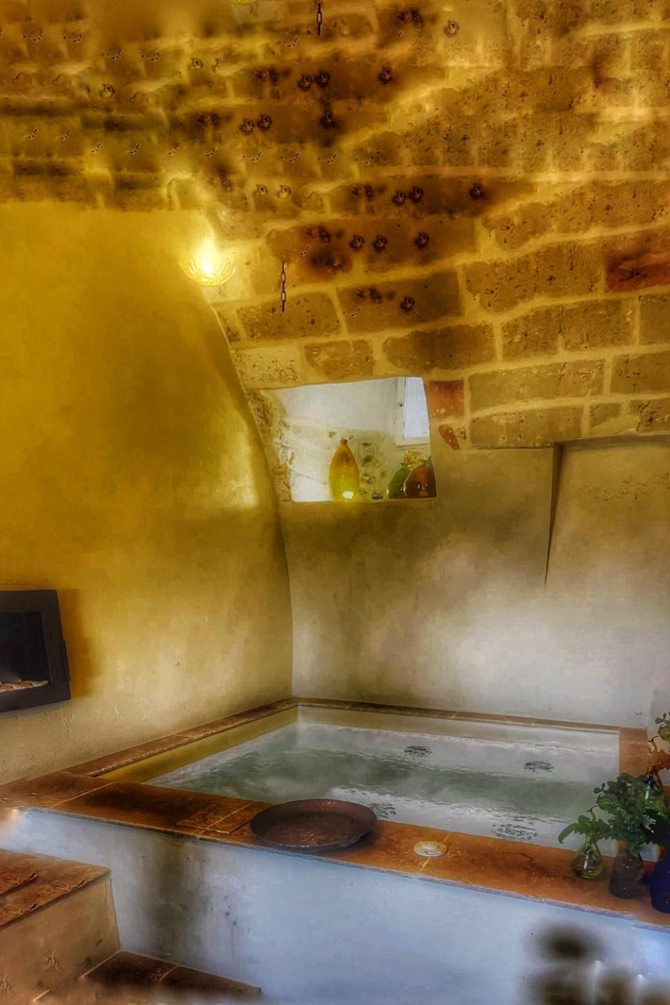 Camilla Luxury Suite オストゥーニ エクステリア 写真